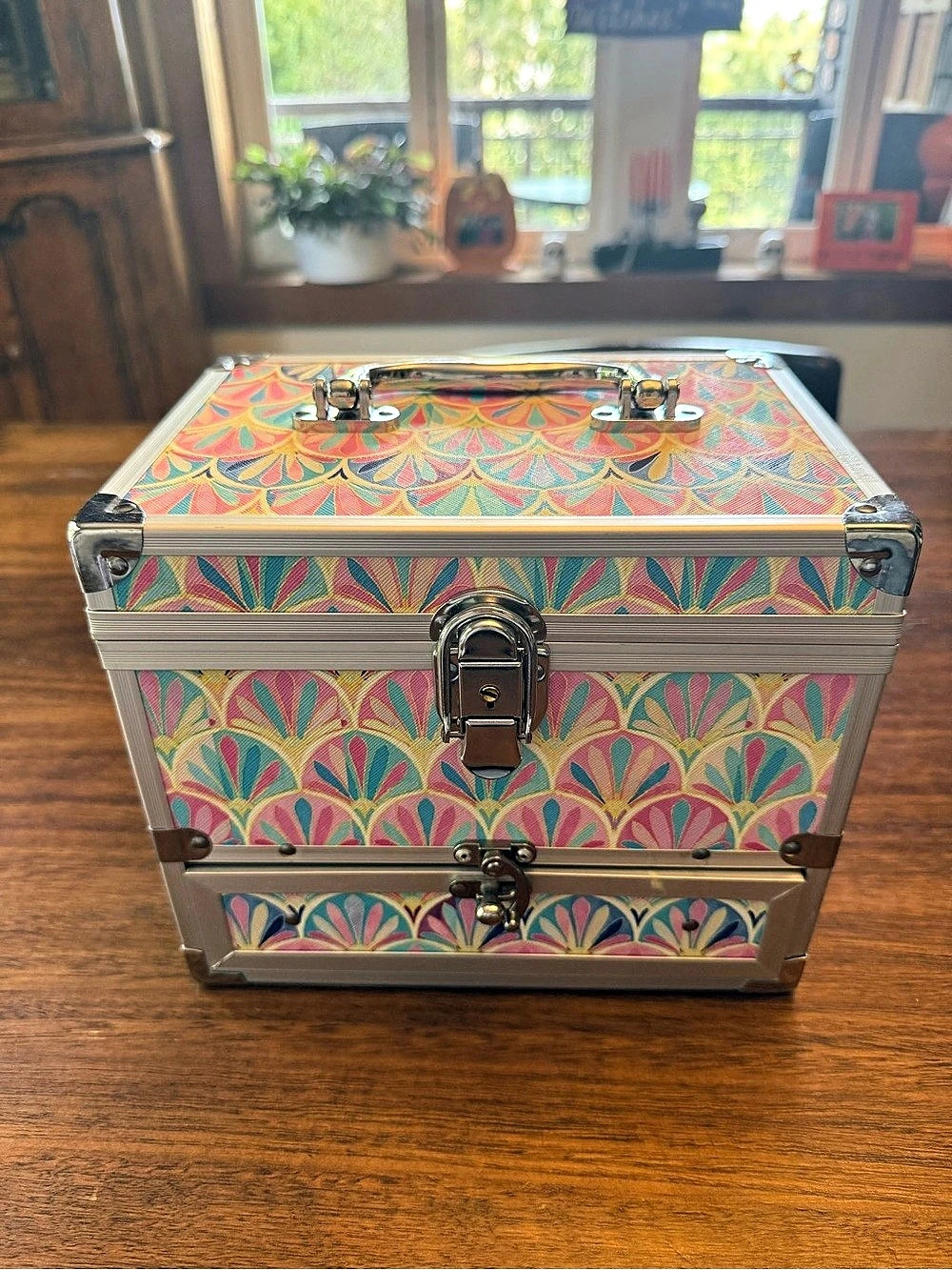 Geometric Jewelry Case in Pink & Blue